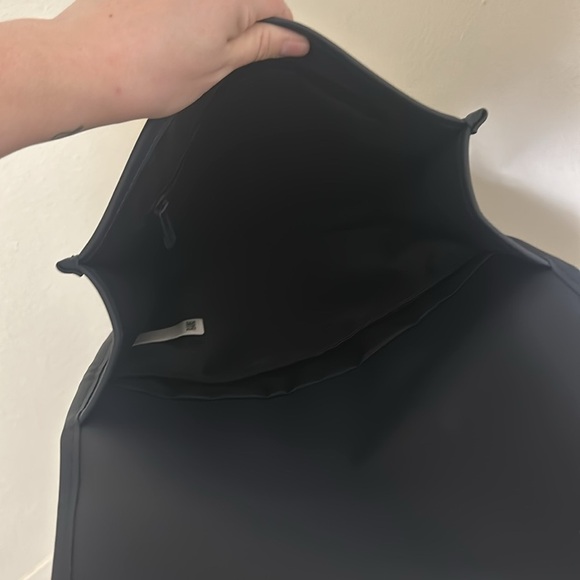 NWT Rains Navy Mini Adjustable Backpack - Picture 5 of 5